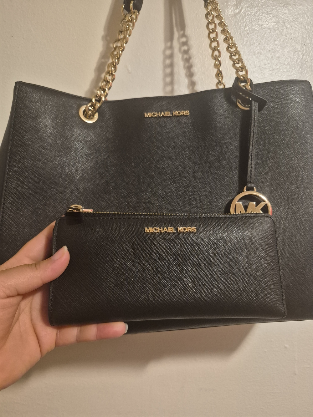 Michael Kors 2-Piece Black Saffiano Tote Bag & Wristlet Set